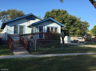 1836 Maple St, Des Moines, IA 50316