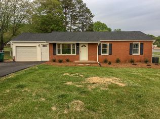 6821 Pilot View St, Rural Hall, NC 27045