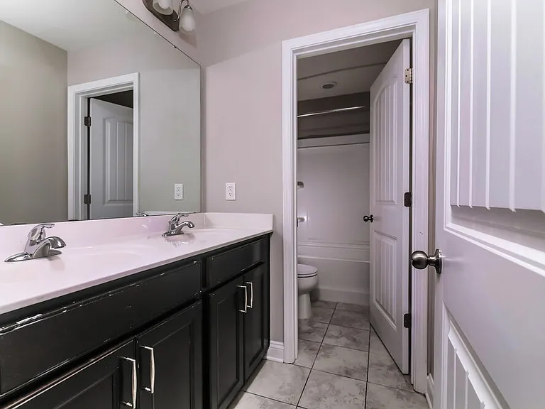 504 Willow Breeze Ct — Photo 15