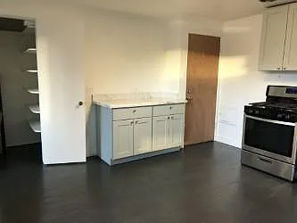 1 bed, 1000 sqft, $2,400 — Photo 4