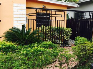 3640 SW 21st St, Miami, FL 33145