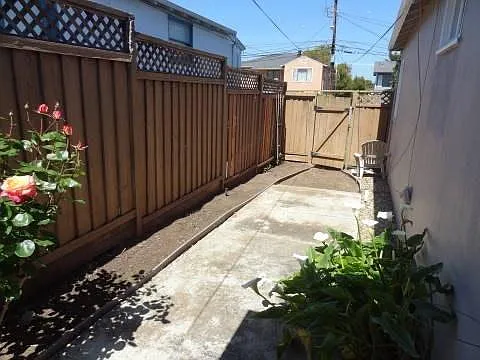 Private patio bedroom 2
