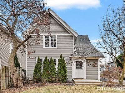 142 Carlton Ave SE, Grand Rapids, MI, 49506