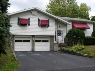 51 Hoffman Dr, Latham, NY 12110