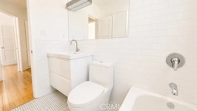 4132 Toluca Lake Ave — Photo 7