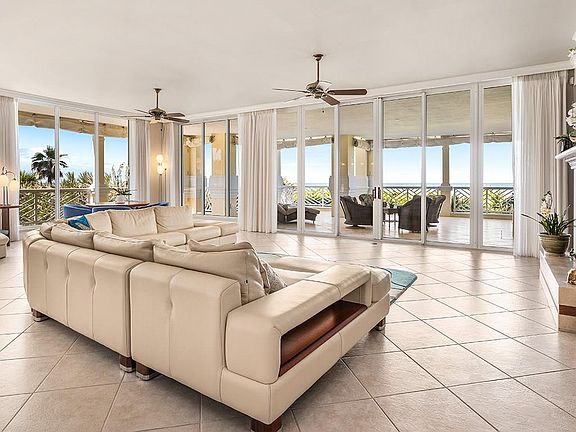 3rd image of 100 Beachview Dr APT 2