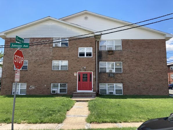 371 Johnson Ave APT A4