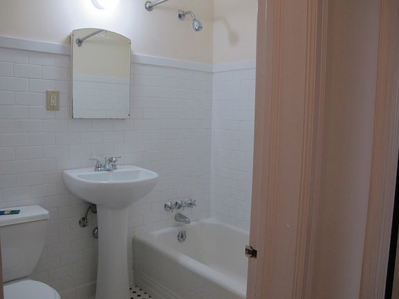 4th image of 1861 Randolph Ave #207