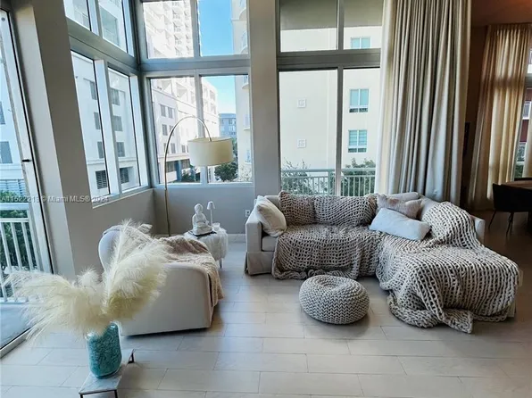 9066 SW 73rd Ct APT 304, Miami, FL 33156