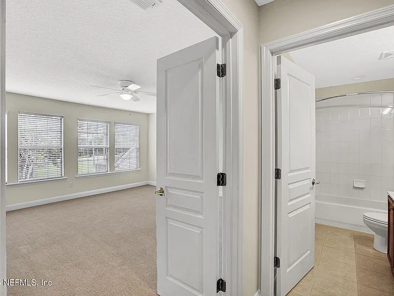 1761 Highland View Dr — Photo 17