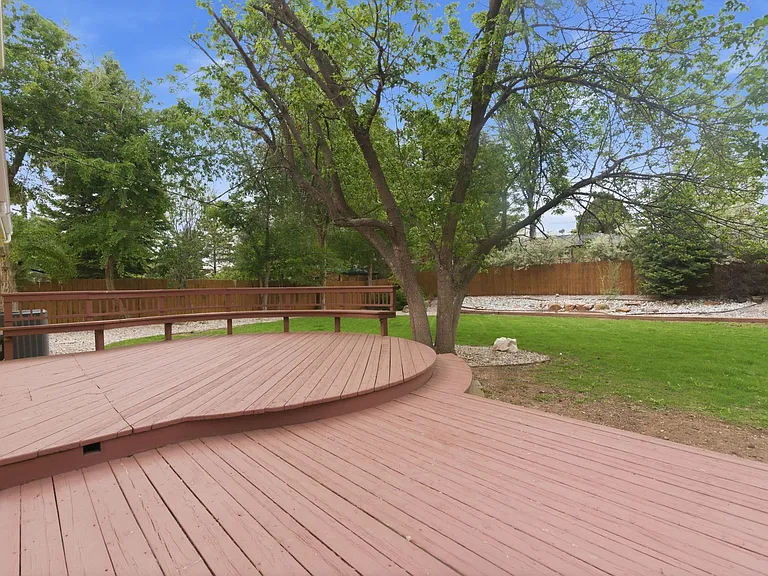 8111 E Briarwood Blvd — Photo 40