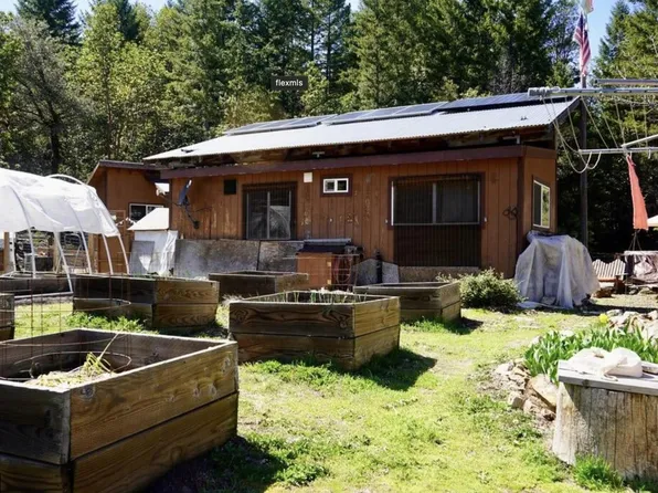 579 Hennessey Vw, Burnt Ranch, CA 95527