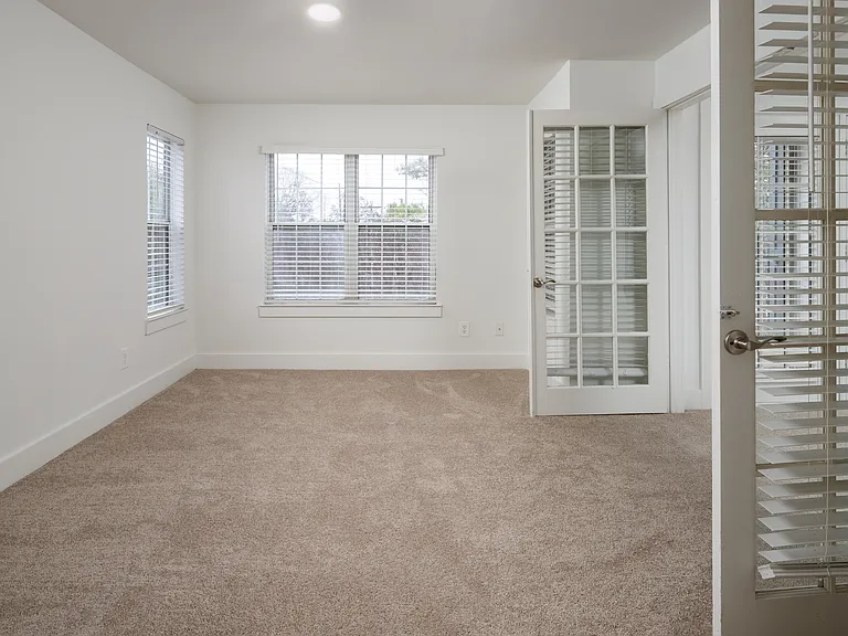 French door room