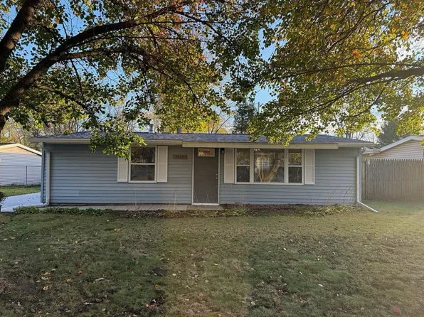 1422 E End Ave, Dyer, IN 46311
