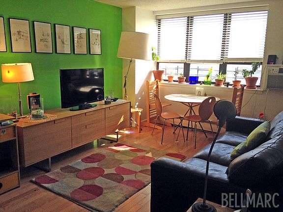 5th image of 301 Cathedral Pkwy APT 15J