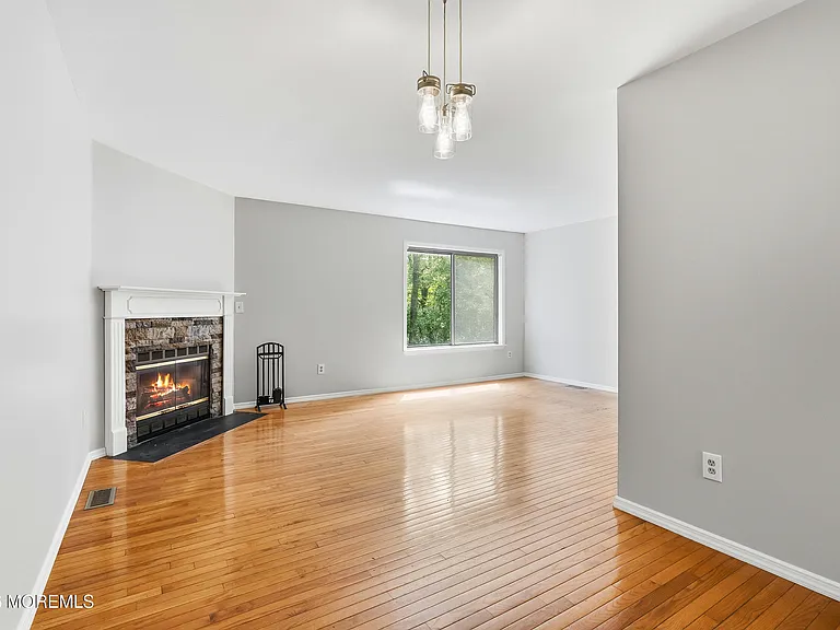 802 Alpine Trl — Photo 8