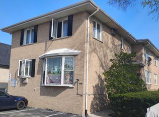 8909 Plainfield Rd, Brookfield, IL 60513