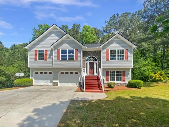 156 Hawthorn Dr, Carrollton, GA 30116