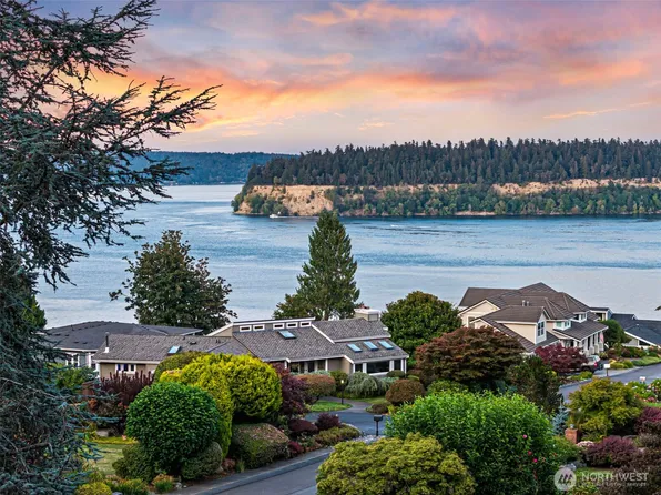 2410 55th Street Ct NW, Gig Harbor, WA 98335