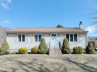 142 Old Palmer Rd, Brimfield, MA 01010
