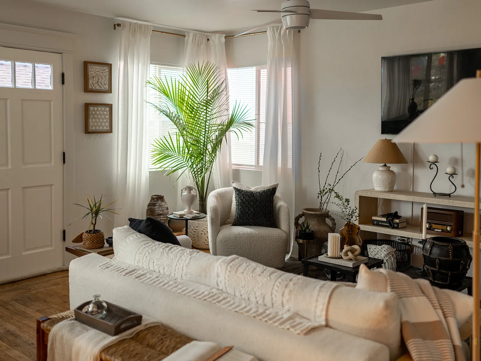 1 bed, 800 sqft, $3,200 — Photo 1
