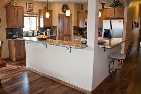 Kitchen alt View 2