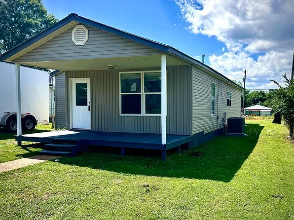 907 14th Ave, Sheffield, AL 35660