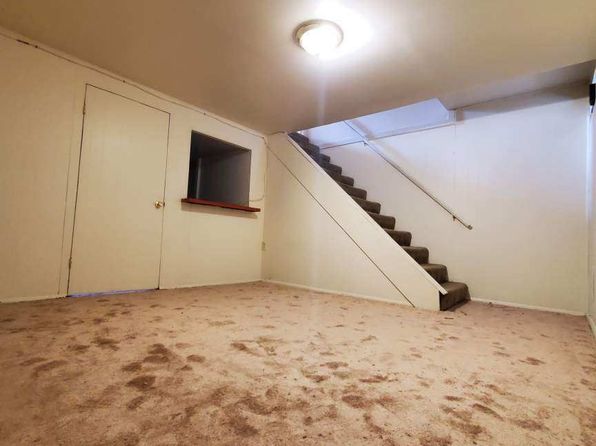 7826 Lockwood Rd, Dundalk, MD 21222