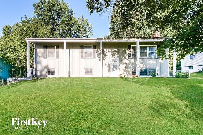 1st image of 12816 Crystal Ave