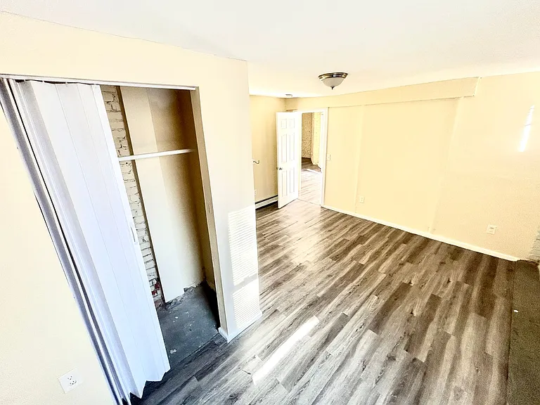 125 Hillside Ave — Photo 9