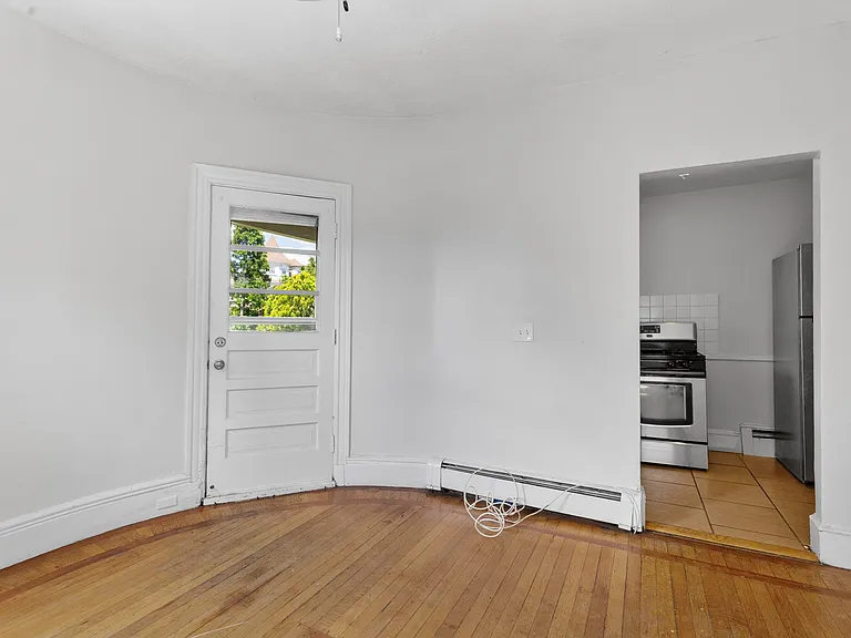 296 Washington Ave #2 — Photo 10