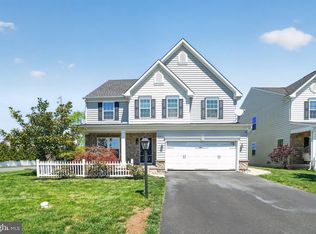 100 Marisa Ln, Gilbertsville, PA 19525