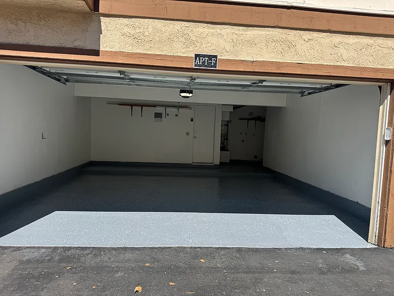 2021 S Campus Ave #F — Photo 17