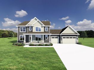 10587 Tree Sparrow Dr, Mequon, WI 53097