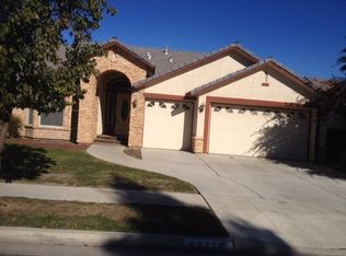 16176 Cyndi Ave, Kerman, CA 93630