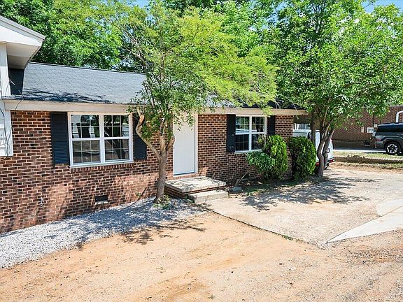 3rd image of 3408 Atlantic Ave