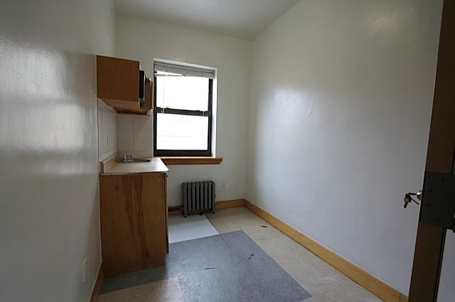 1st image of 317 W 30th St APT D5