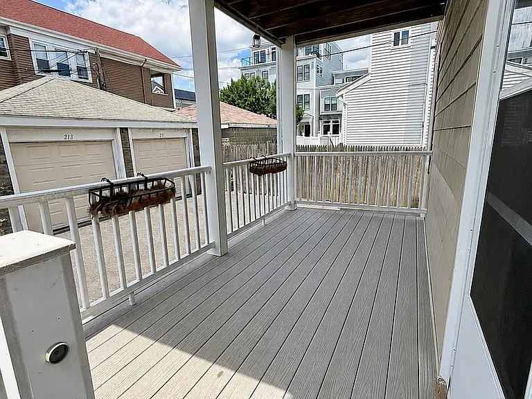 213 N St #1 — Photo 4