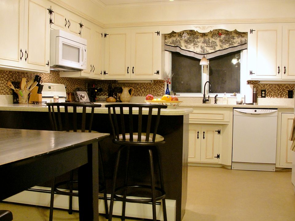 Eat in Kitchen