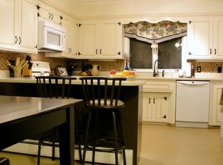 1406 Manchester Ln NW, Washington, DC 20011