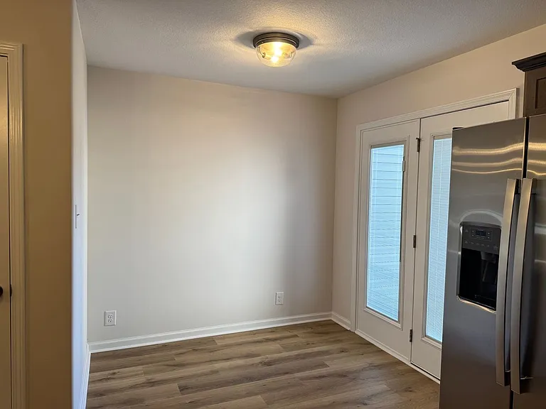130 Quarry Point Dr — Photo 6