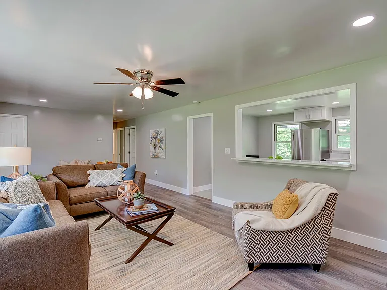 5730 Davida Rd — Photo 11