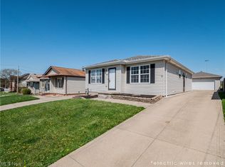 400 Orchardview Rd, Seven Hills, OH 44131
