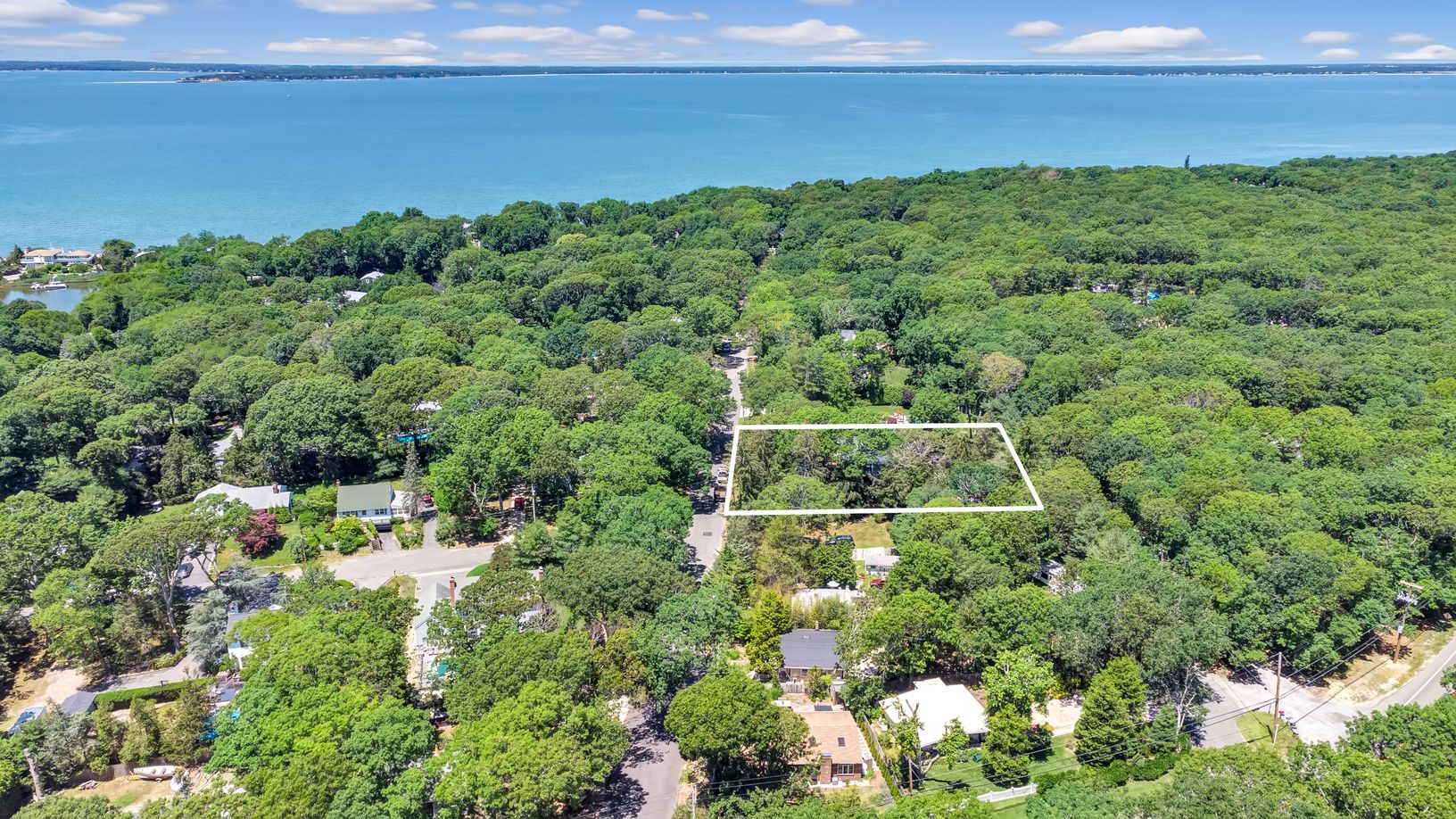  Bay Front Community 
