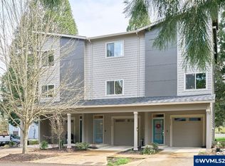 3732 Village Center Dr SE, Salem, OR 97302