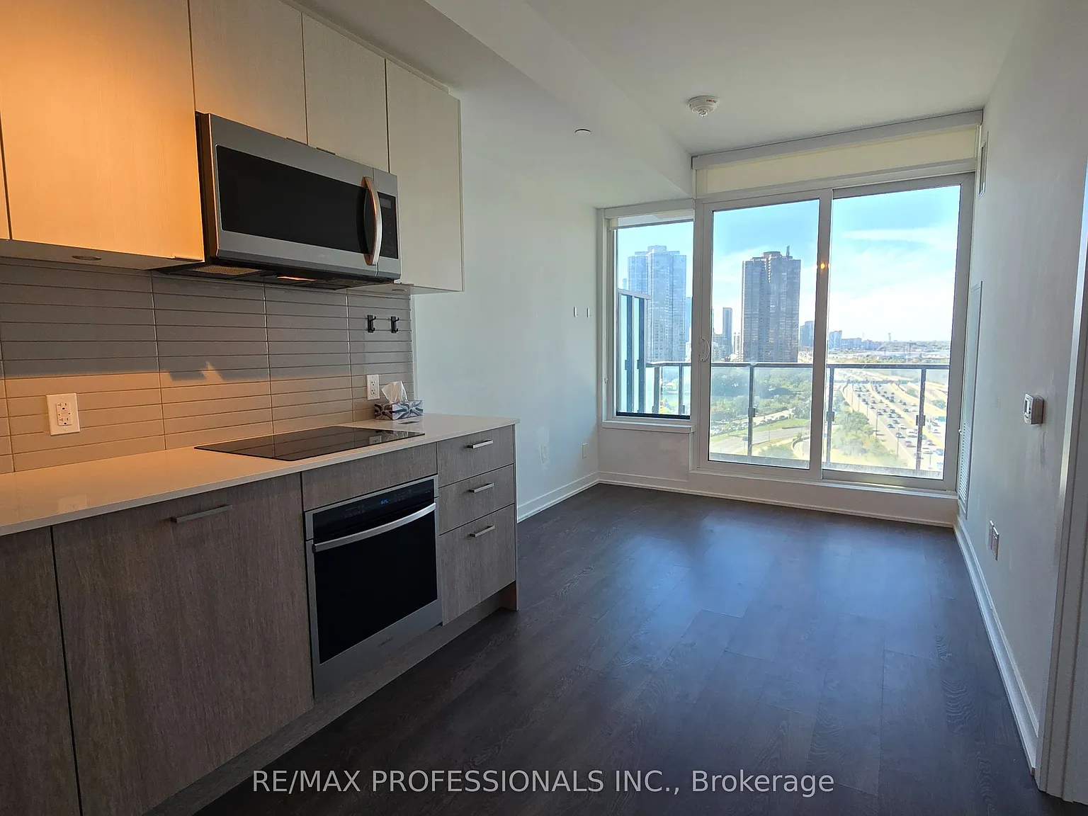 Mirabella Condos — Photo 4