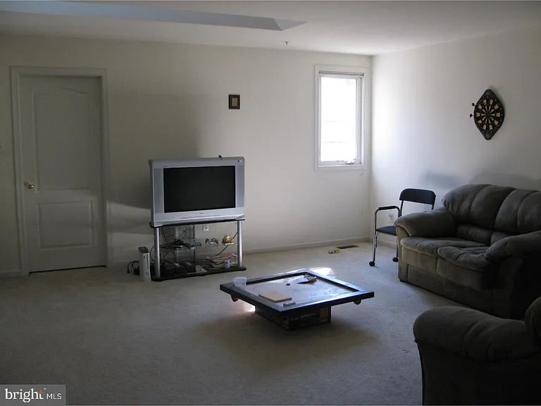 218 Silverbell Ct — Photo 14