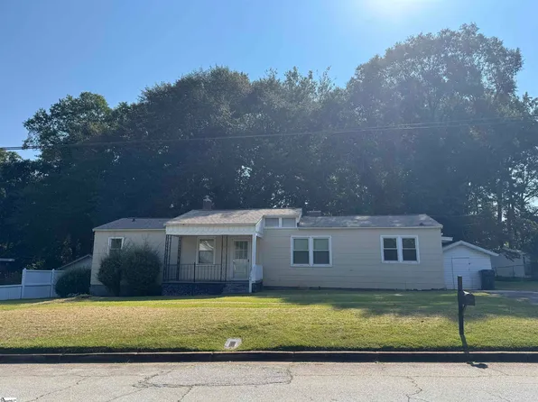 311 Owings St, Laurens, SC 29360