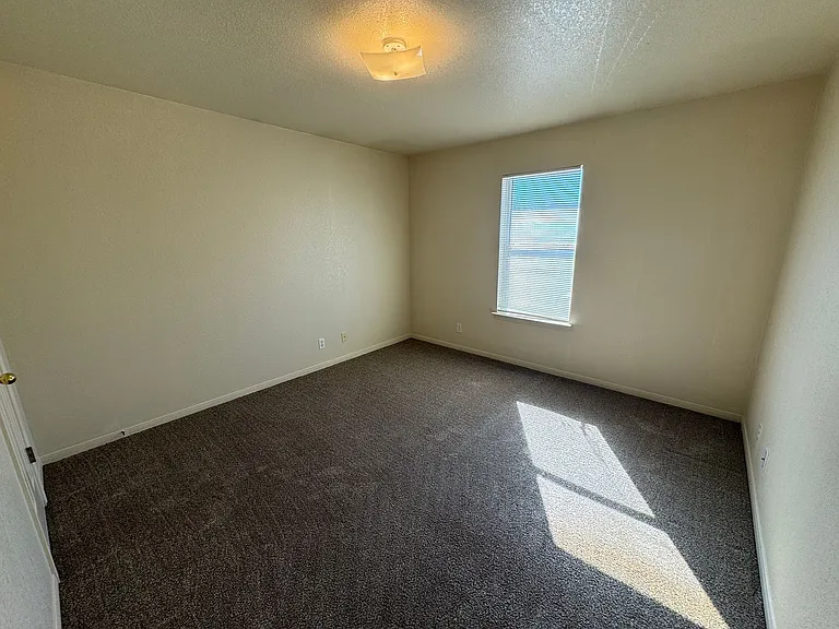 1101 Circle M — Photo 13