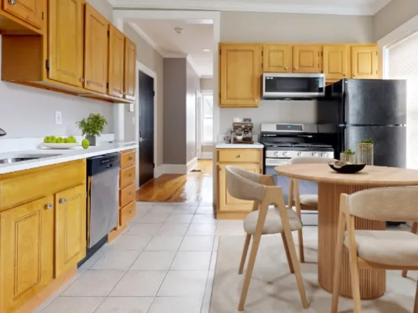 46 Fuller St APT 3, Dorchester Center, MA 02124